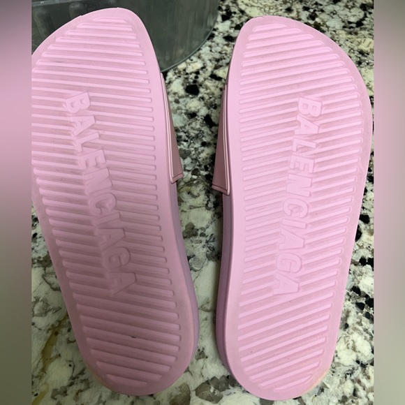 Balenciaga Baby Pink Slides 👙👙🌴🌴 - Picture 3 of 5